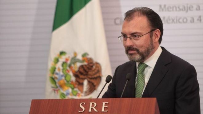 Новый министр иностранных дел Мексики Луис Видегарай выступает на пресс-конференции после своего назначения новым министром иностранных дел в Мехико, Мексика, 4 января 2017 года