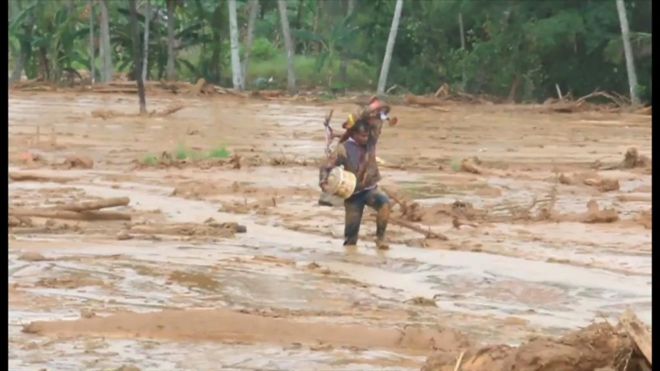スリランカで土砂崩れ　30万人以上が家失い