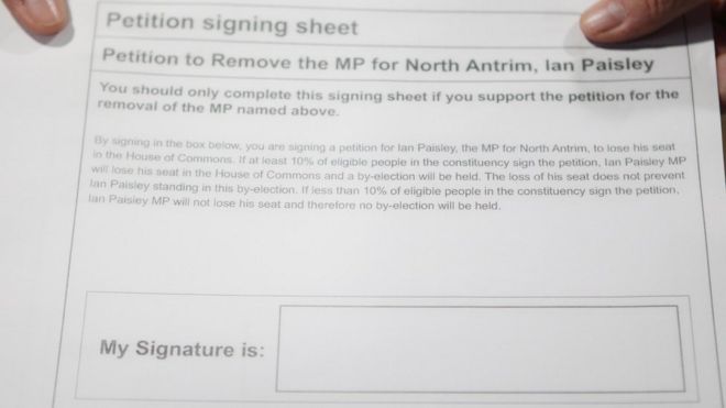 Петиция, чтобы удалить MP для Северного Антрима