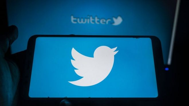 Twitter to label 'good' bot accounts - BBC News