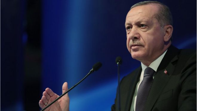 Президент Турции Реджеп Тайип Эрдоган выступает с речью в отеле Grand Ankara, Турция, 13 сентября 2018 года