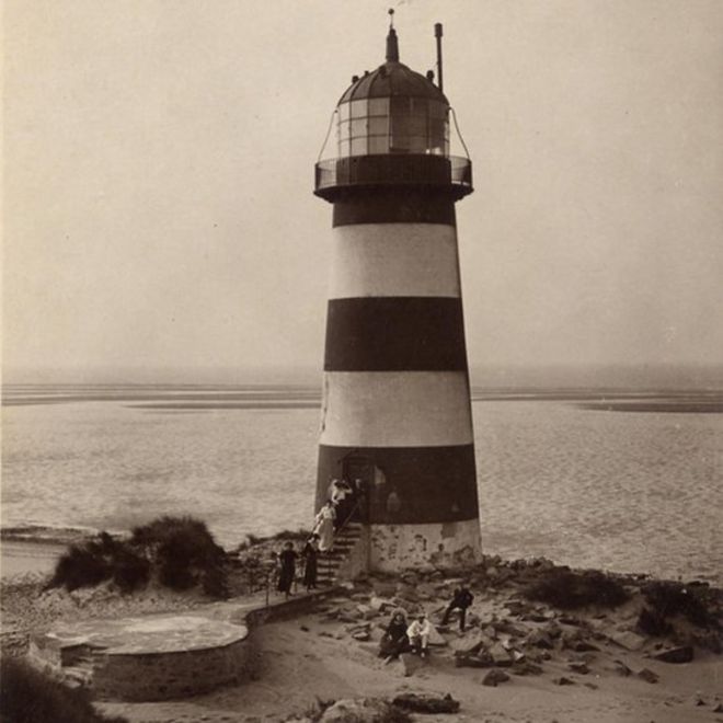 Чёрно-белая фотография маяка Talacre без даты