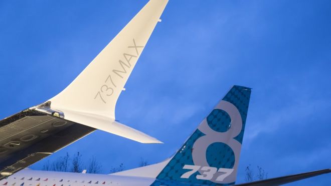 Крыло первого авиалайнера Boeing 737 Max, изображенного в 2015 году