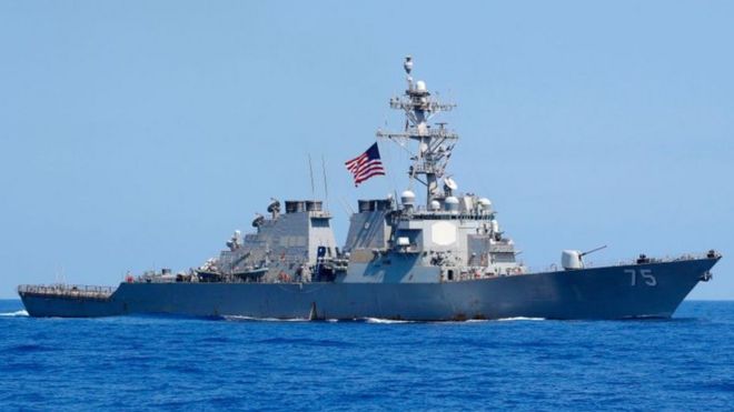 El USS Donald Cook es uno de los destructores estadounidenses desplegados en el Mar de Barents.