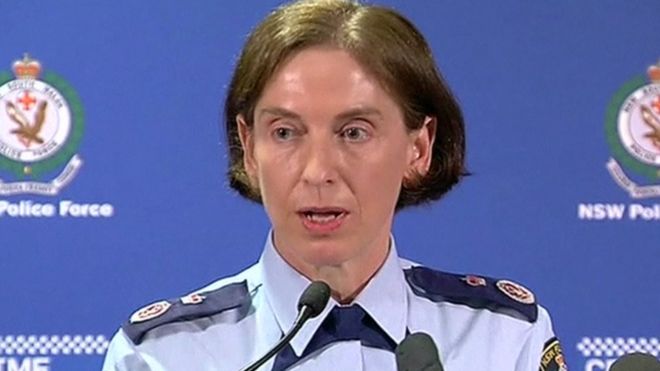 Заместитель комиссара полиции штата Новый Южный Уэльс Кэтрин Берн выступает на пресс-конференции в Сиднее 11 сентября 2016 года