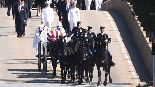 米誌 トランプ氏が戦死米兵を 負け犬 呼ばわりと報道 トランプ氏は否定 cニュース