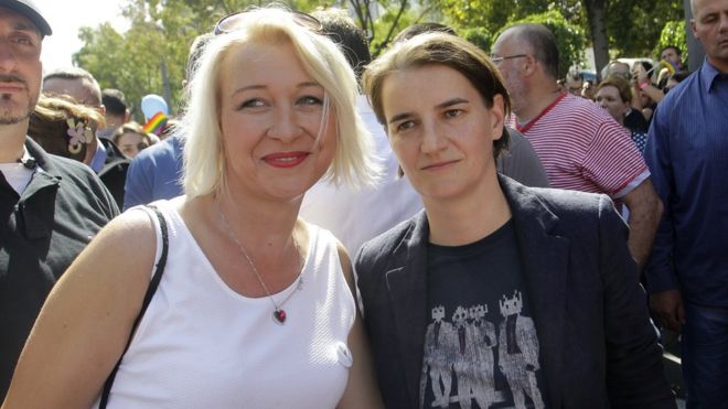 Г-жа Брнабич с г-жой Вукович