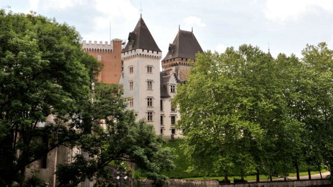 Замок Пау на юге Франции