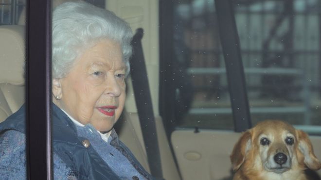 Королева посетила Виндзорский замок 19 марта