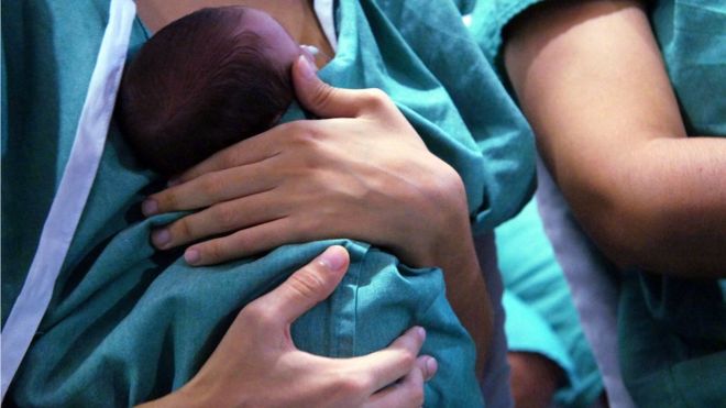 Lançamento do Plano Estadual da Mãe Saudável, em 2017, que visa reduzir a sífilis congênita na Bahia