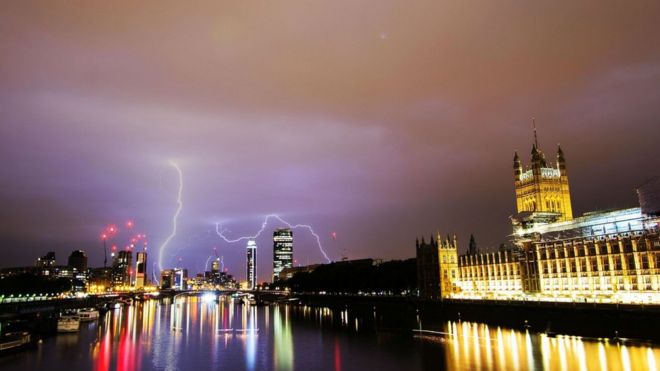Lightning at Parliament