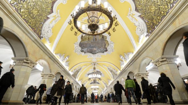 Станция метро Комсомольская, Москва