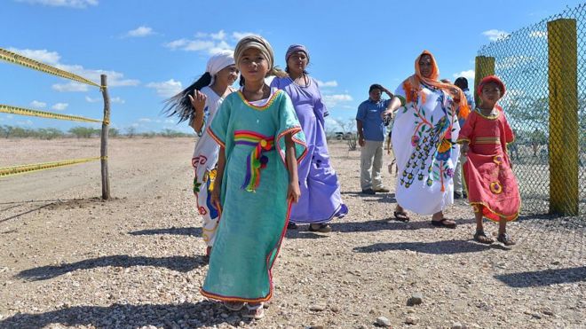 niñas y mujeres wayú