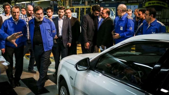 بازدید علی شمخانی دبیرشورای عالی امنیت ملی ایران از شرکت ایران خودرو