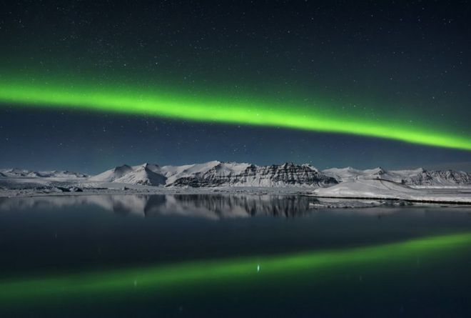 Titulo da foto: Northern Lights over Jokulsarlon, Iceland