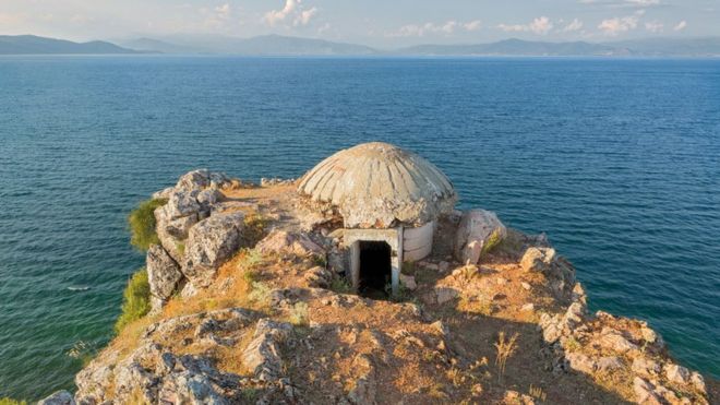 bunker na moru u Albaniji