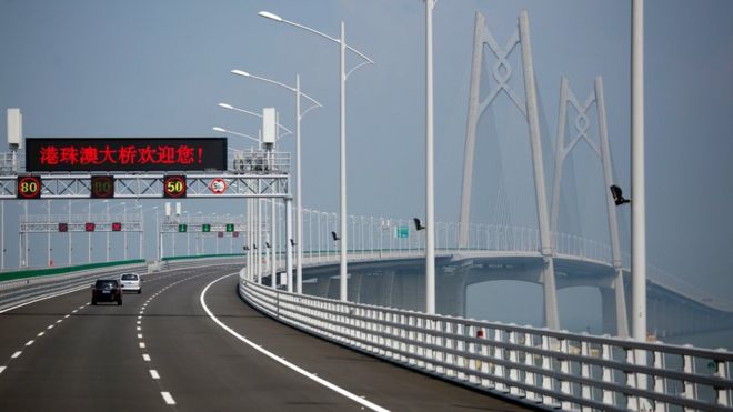 Stretch of the Hong Kong Macau bridge