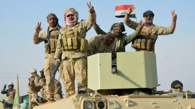 Fuerzas iraquíes cuando recapturaron el control de Rawa en manos de EI el mes pasado.