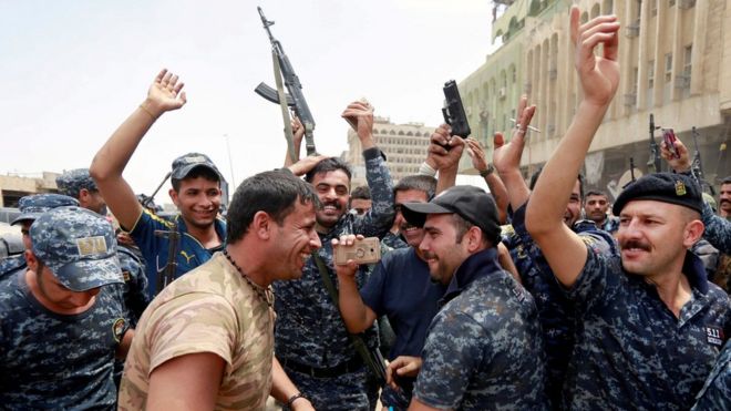 Премьер Ирака объявил об освобождении Мосула