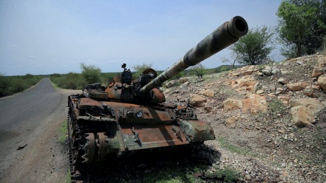 دبابة محطمة في الصراع في تيغراي