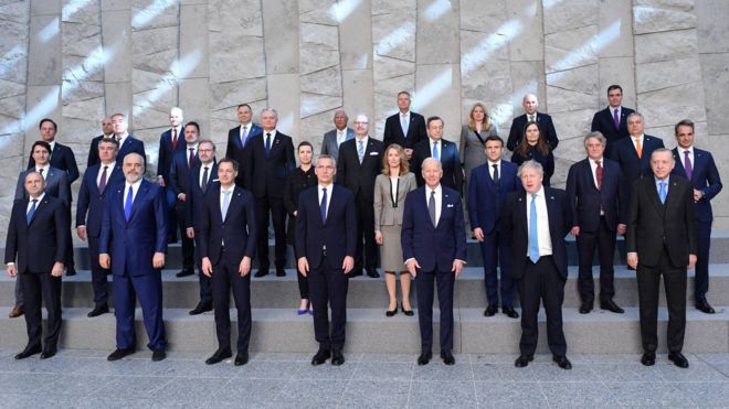 Foto oficial del encuentro de la OTAN en Bruselas