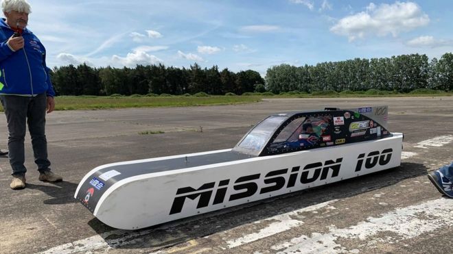 Land Speed Record >> Land Speed Record Hopefuls Take To Pendine Sands Bbc News Land Speed Record >> Land Speed Record Hopefuls Take To Pendine Sands Bbc News
