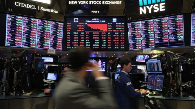 Трейдеры на Нью-Йоркской фондовой бирже 7 декабря 2018 года