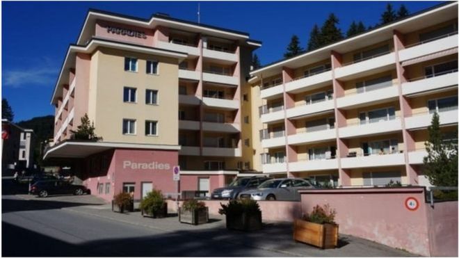 فندق في مجتمع جبلي سويسري