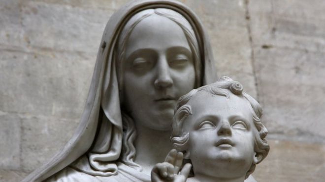 Estátua de Maria
