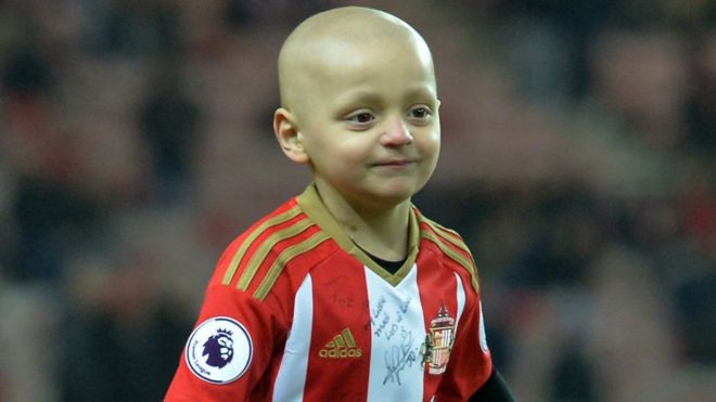 Bradley Lowery: 6-year-old Sunderland fan dies after long illness _96840506_hi039850411
