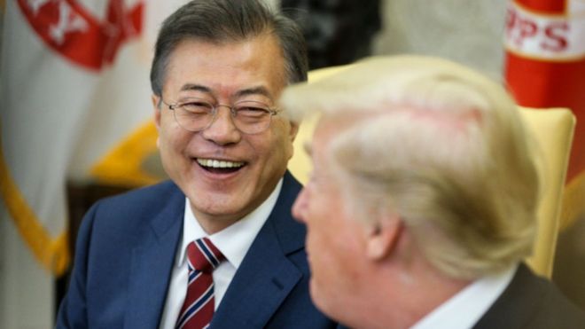 மூன் ஜே-இன் - டிரம்ப்