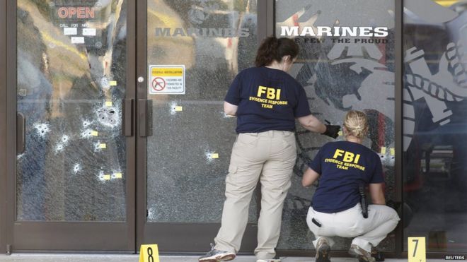 Сцена стрельбы в военном призывном центре в Чаттануге, штат Теннесси, 16 июля 2015 года