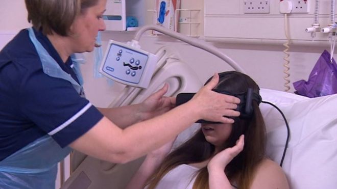 Women in labour given virtual reality to ease pain of childbirth