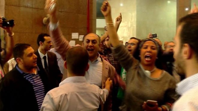 القضاء الإداري في مصر ينظر في فبرابر/شباط المقبل طعنا على قرار إحالة اتفاقية تيران وصنافير للبرلمان.