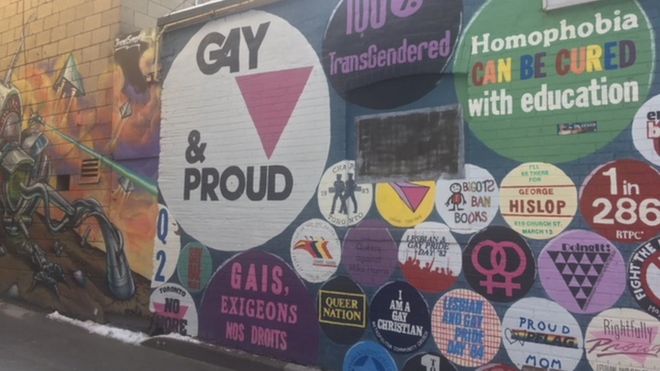 Уличное искусство в Деревне геев Торонто