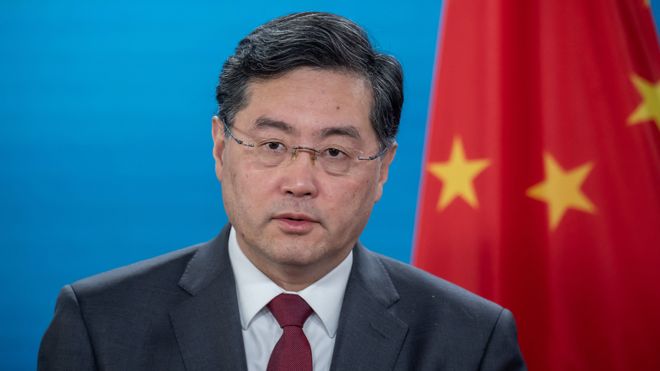 秦刚:中国外长仕途大起大落,背后有何政治意涵 - BBC News 中文