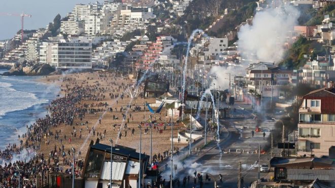 Bombas lacrimógenas en Viña del Mar.