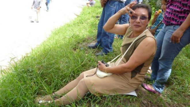 Lesbia Urquía