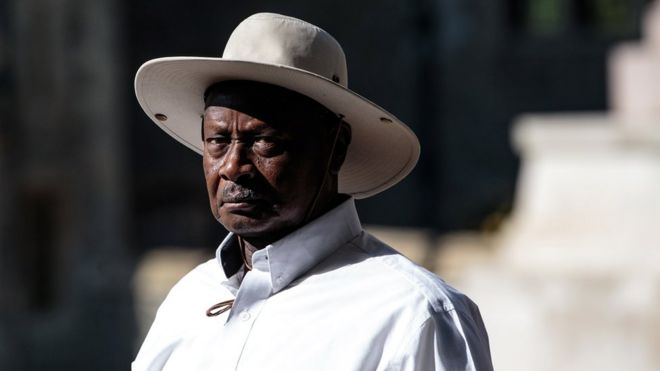 Президент Уганды Йовери Мусевени прибывает в Виндзорский замок для встречи с другими лидерами Содружества в последний день «встречи глав правительств Содружества» (CHOGM) 20 апреля 2018 года в Виндзоре, Англия.