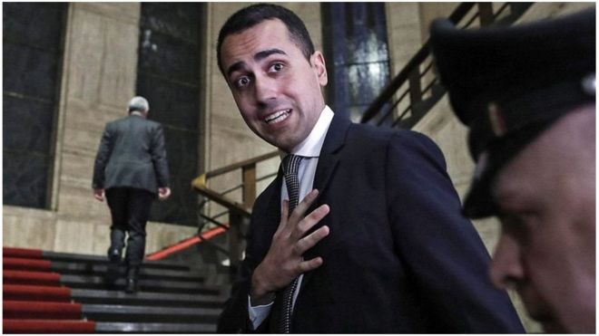 Luigi di Maio oo eedeeyay Faransiiska