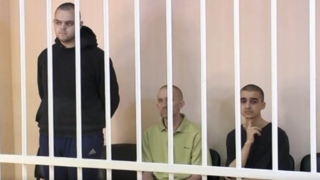 Эйден Эслин (слева) Шон Пиннер (в центре) и Сааудун Брахим