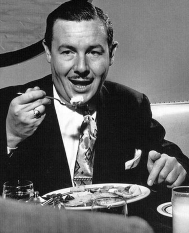 Фрэнк Макнамара, один из основателей карты Diners Club в 1950 году