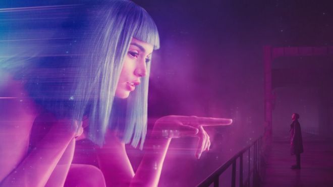 Бегущий по лезвию 2049