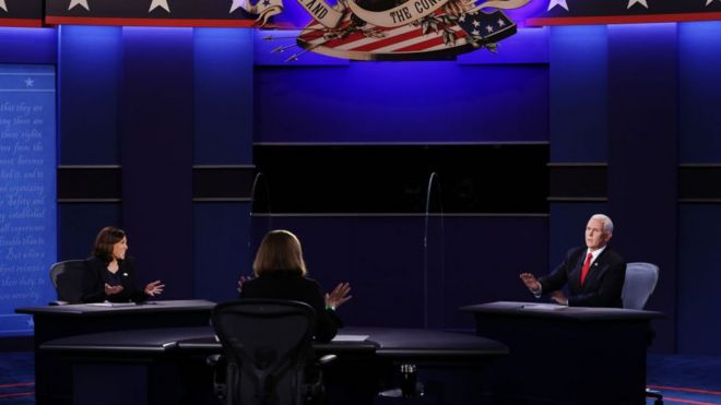 من المناظرة بين المرشحين لمنصب نائب الرئيس الأمريكي في انتخابات 2020، الجمهوري مايك بنس، والديمقراطية كامالا هاريس