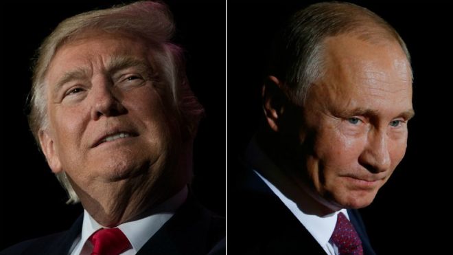 Donald Trump y Vladimir Putin en un fondo negro.