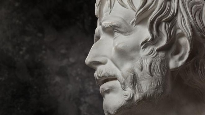 Rostro de Séneca en yeso