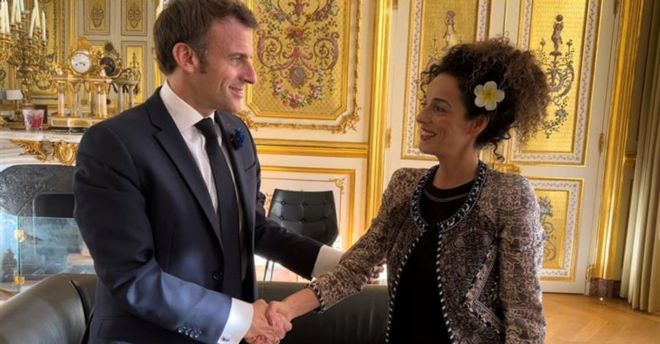 مسیح و مکرون