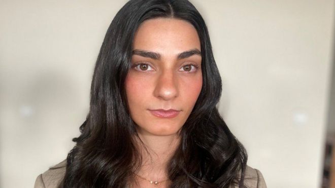 بوسه رئیس فدراسیون فوتبال بر لب مهاجم قهرمان جام جهانی زنان؛ دولت