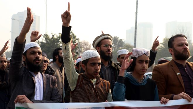 Protestas en Islamabad contra las operaciones de Irán el 18 de enero. 