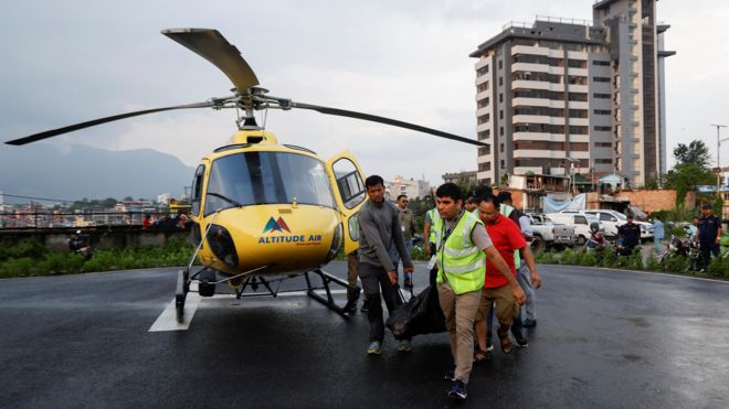 Los cuerpos han llegado a Katmandú.